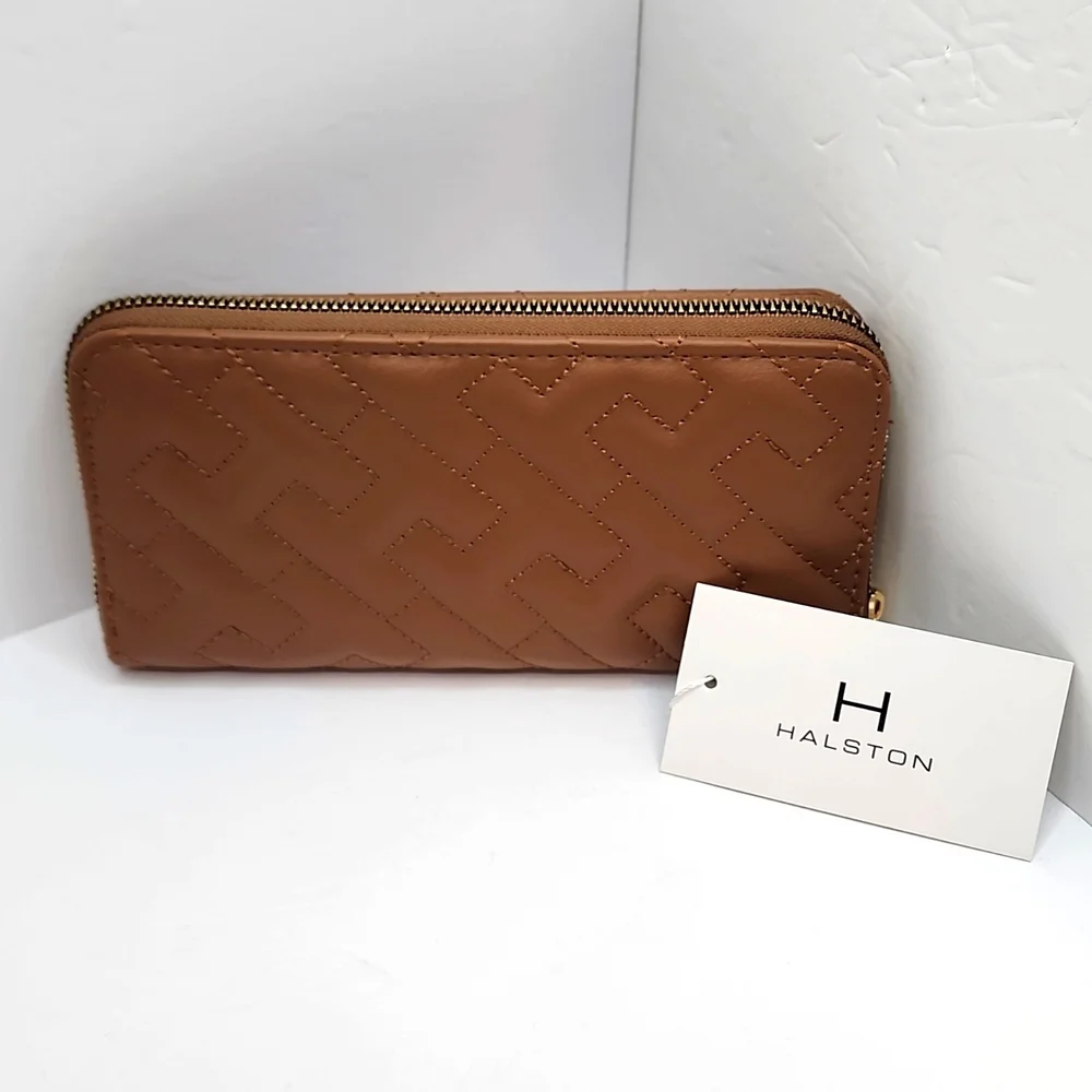HALSTON WOMEN'S WALLET, CAMEL COLOR WITH ZIPPER